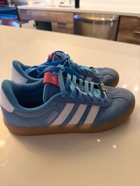 adidas Light Blue and White Suede Sneakers with Gum Sole